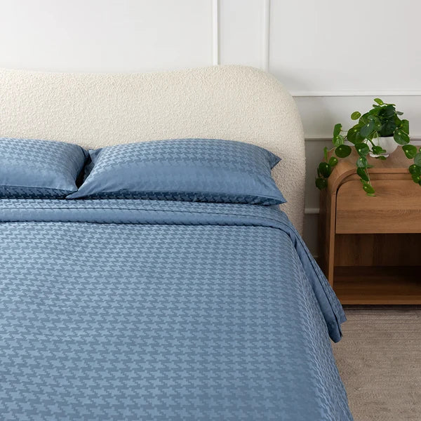 Blue_Depth_bedroom_sheet_2