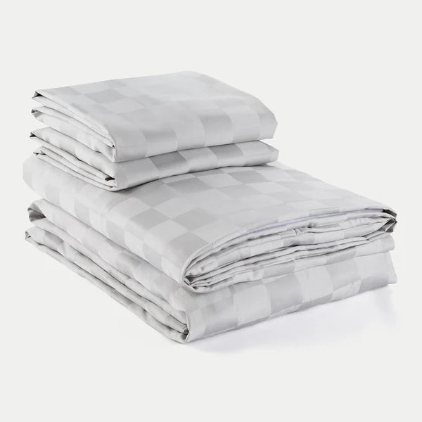 Gray_Checkers_bedroom_sheet